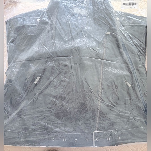NWT Jou Jou Black Faux Leather Moto Biker Jacket Plus Size 3X Curve - Picture 3 of 5